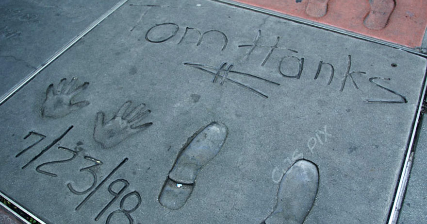 picture of Tom Hanks prints in cement