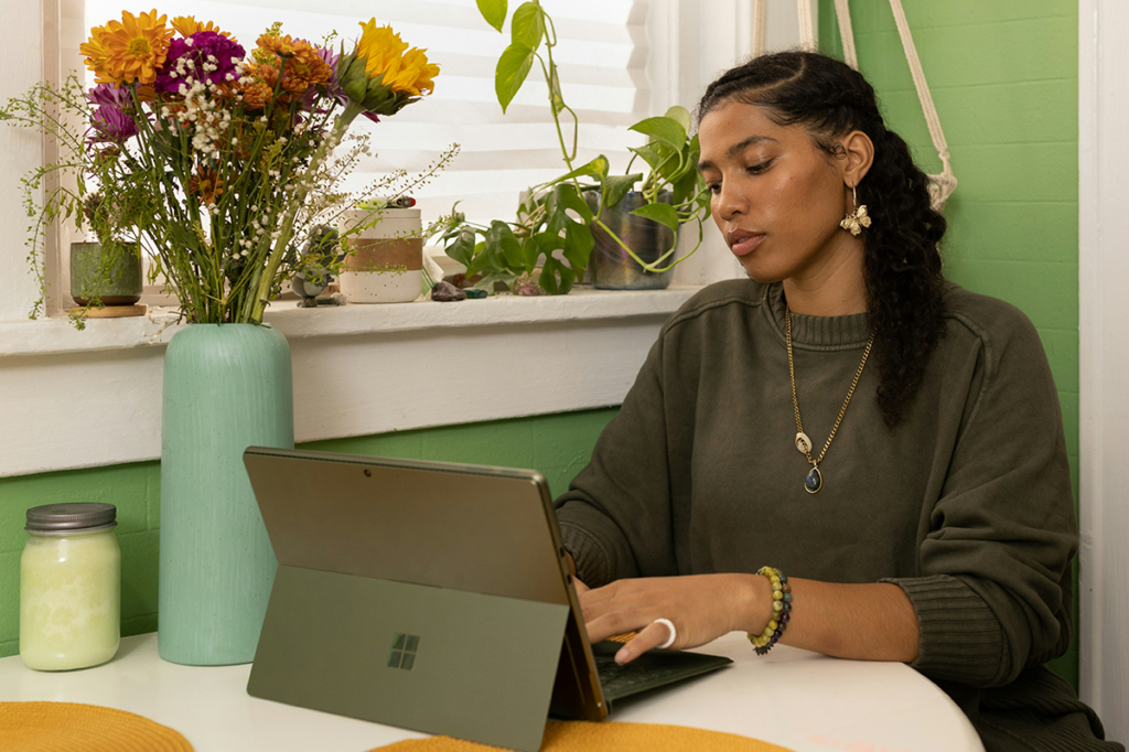 Check out the most effective blogging tips to up your game.